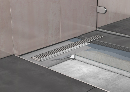 Bodenaufbau eines barrierefreien Duschplatzes mit der neuen Edelstahl-Duschrinne ACO ShowerDrain E+.