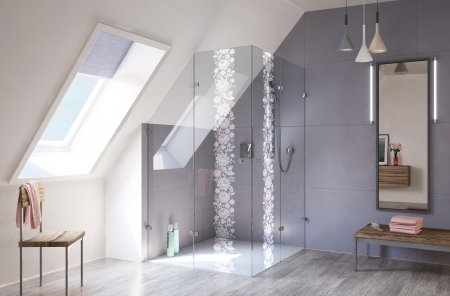glassdouche FREDERIKE Modell 270, Eck-Dusche mit zwei festen Seitengläsern und zwei Türgläsern. Festes Seitenglas mit Schrägschnitt, Türgläser mit LETIZIA OnLaser-Motiv Flowers.