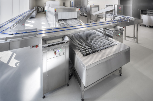 Startpunkt der Nassmüllentsorgung: die Eingabestationen für den Nassmüll-Sammeltank.