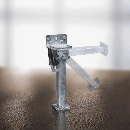 FAWO Produkgruppe "Zubehör": Trittstufen, Stützvorrichtungen, Haltegriffe, Trägersysteme, Spann- und Haltegurte.